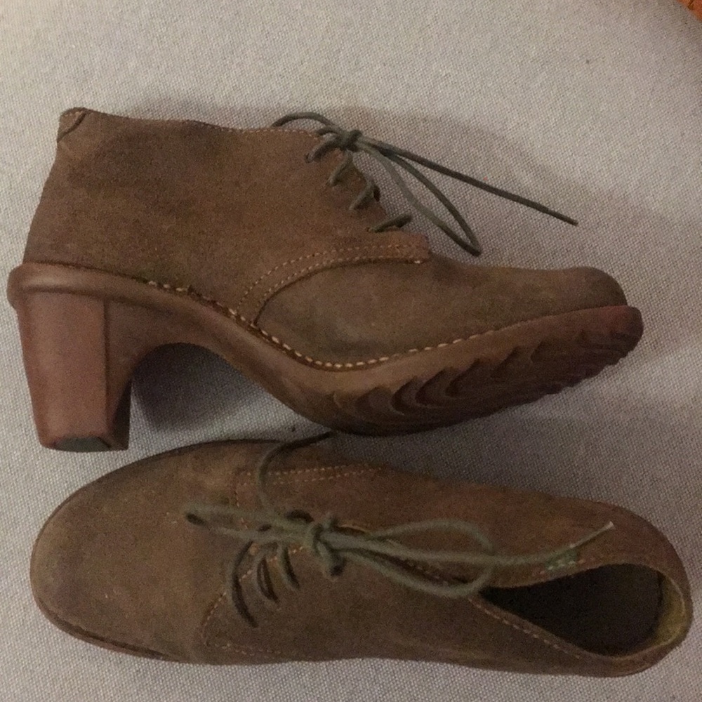 El Naturalista Green Booties